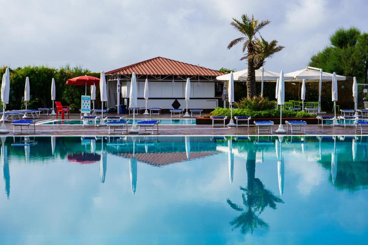 Puntaquattroventi Hotel Ercolano Bagian luar foto