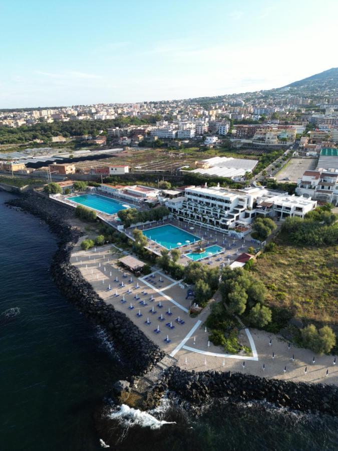 Puntaquattroventi Hotel Ercolano Bagian luar foto