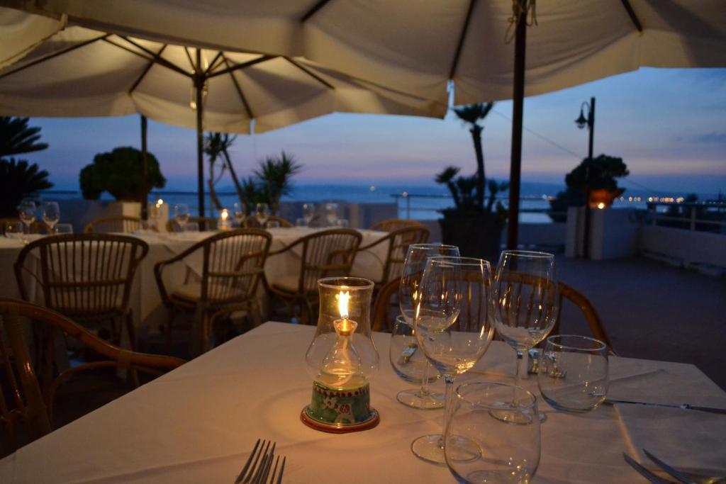 Puntaquattroventi Hotel Ercolano Bagian luar foto