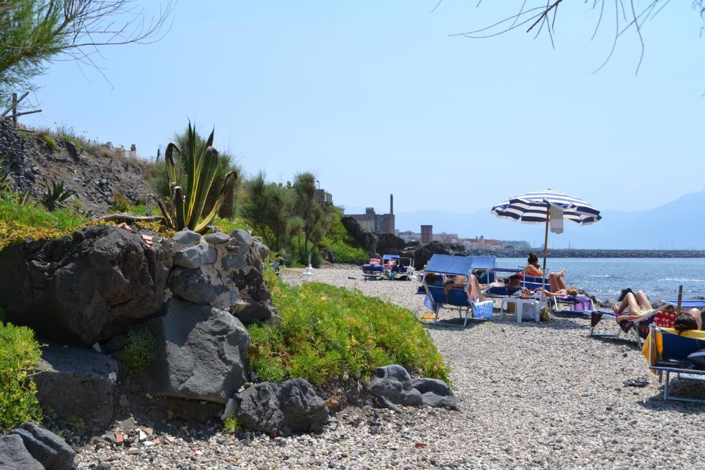 Puntaquattroventi Hotel Ercolano Bagian luar foto