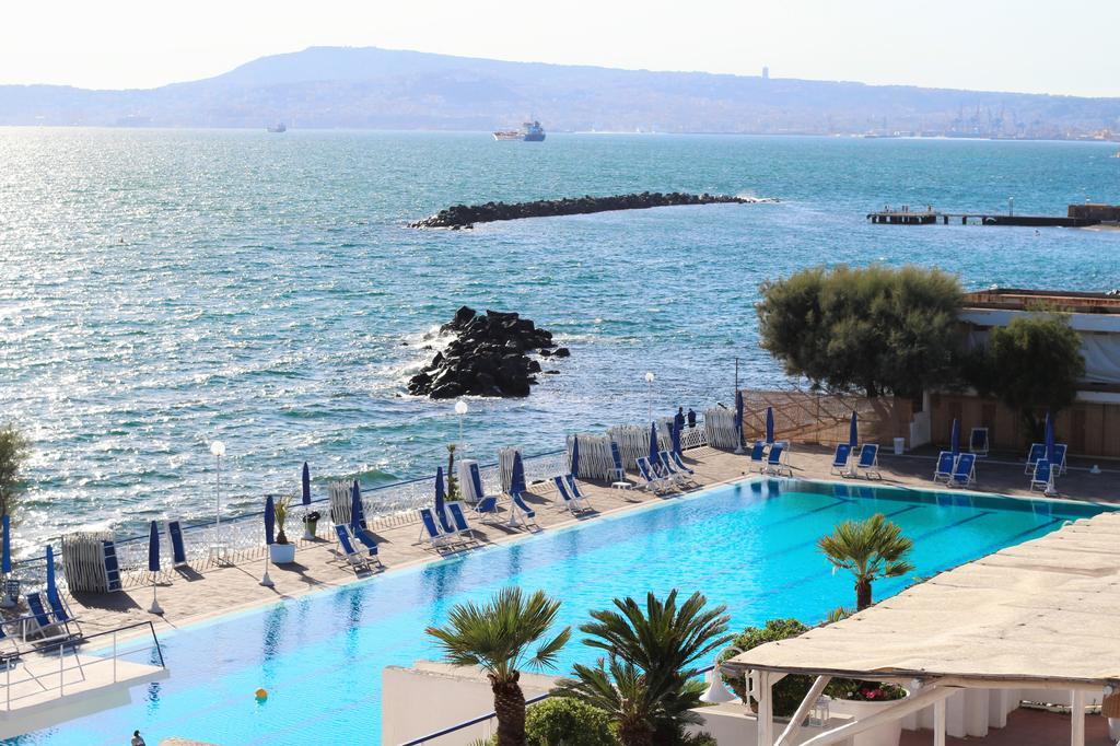 Puntaquattroventi Hotel Ercolano Bagian luar foto