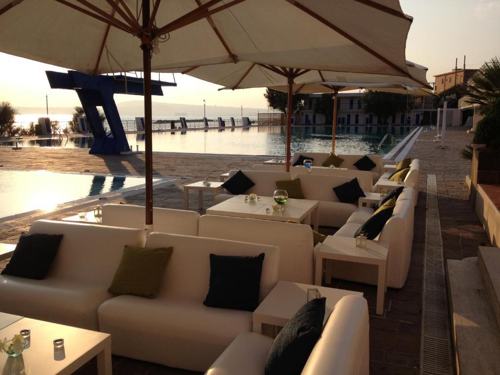 Puntaquattroventi Hotel Ercolano Bagian luar foto