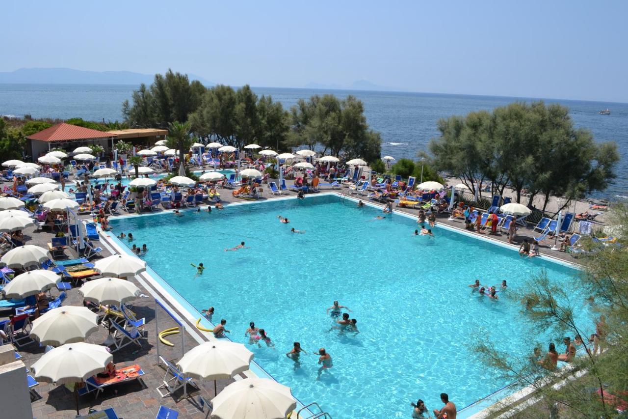 Puntaquattroventi Hotel Ercolano Bagian luar foto